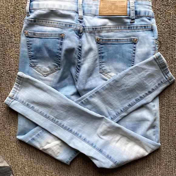 Light wash skinny with zippers - Picture 5 of 5